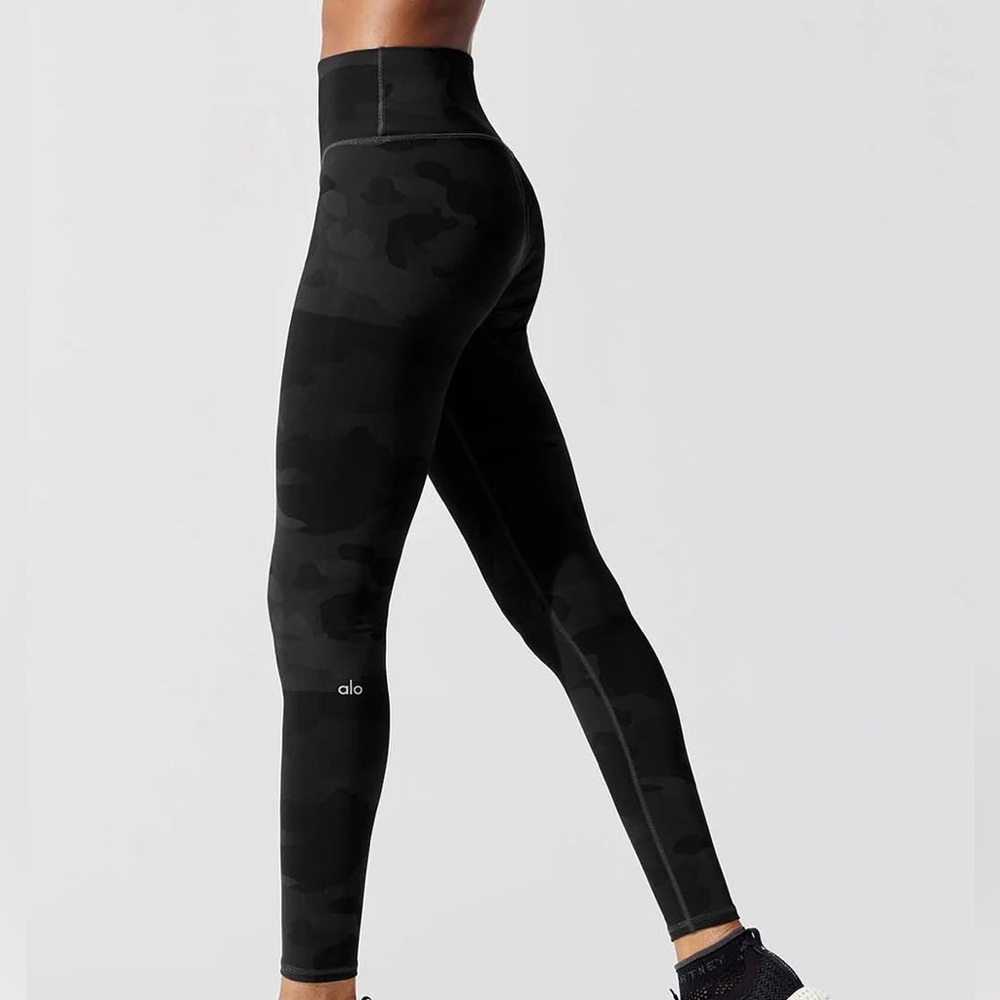 Alo High Waist Black Camo Vapor Legging